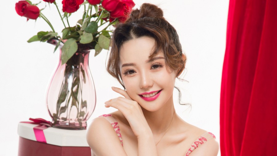 七彩虹推出新款MoDT主板 板载i9