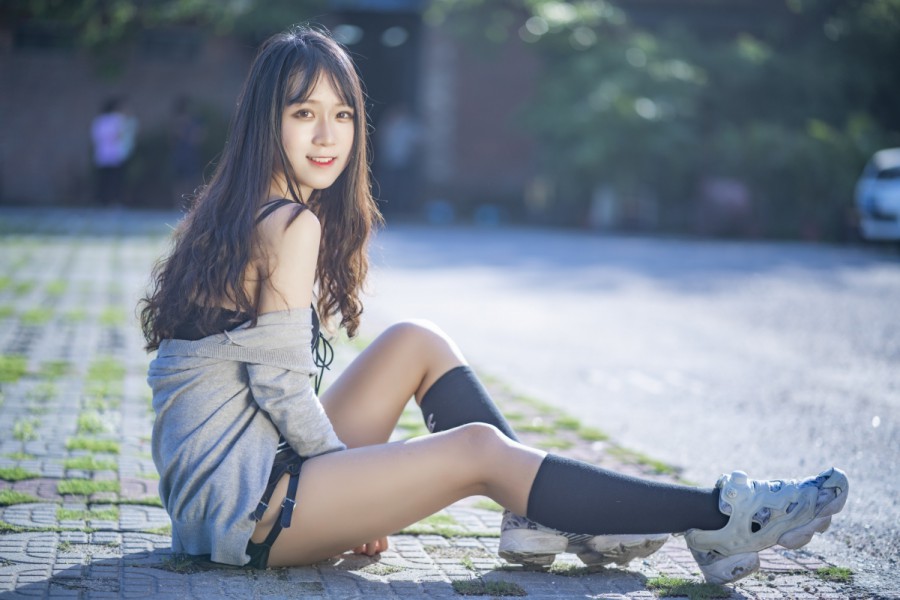 烟火作伴，平凡日子闪闪发光